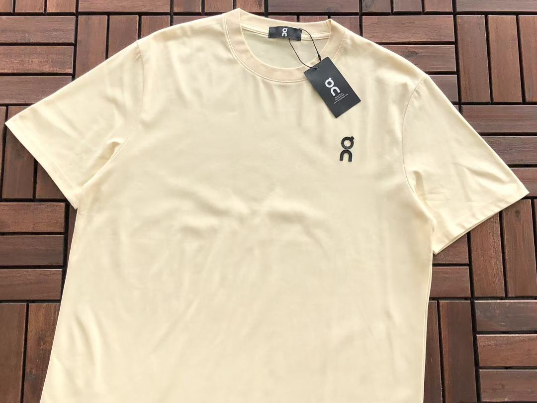 ON RU🔥🔥I🔥G T-SHIRT