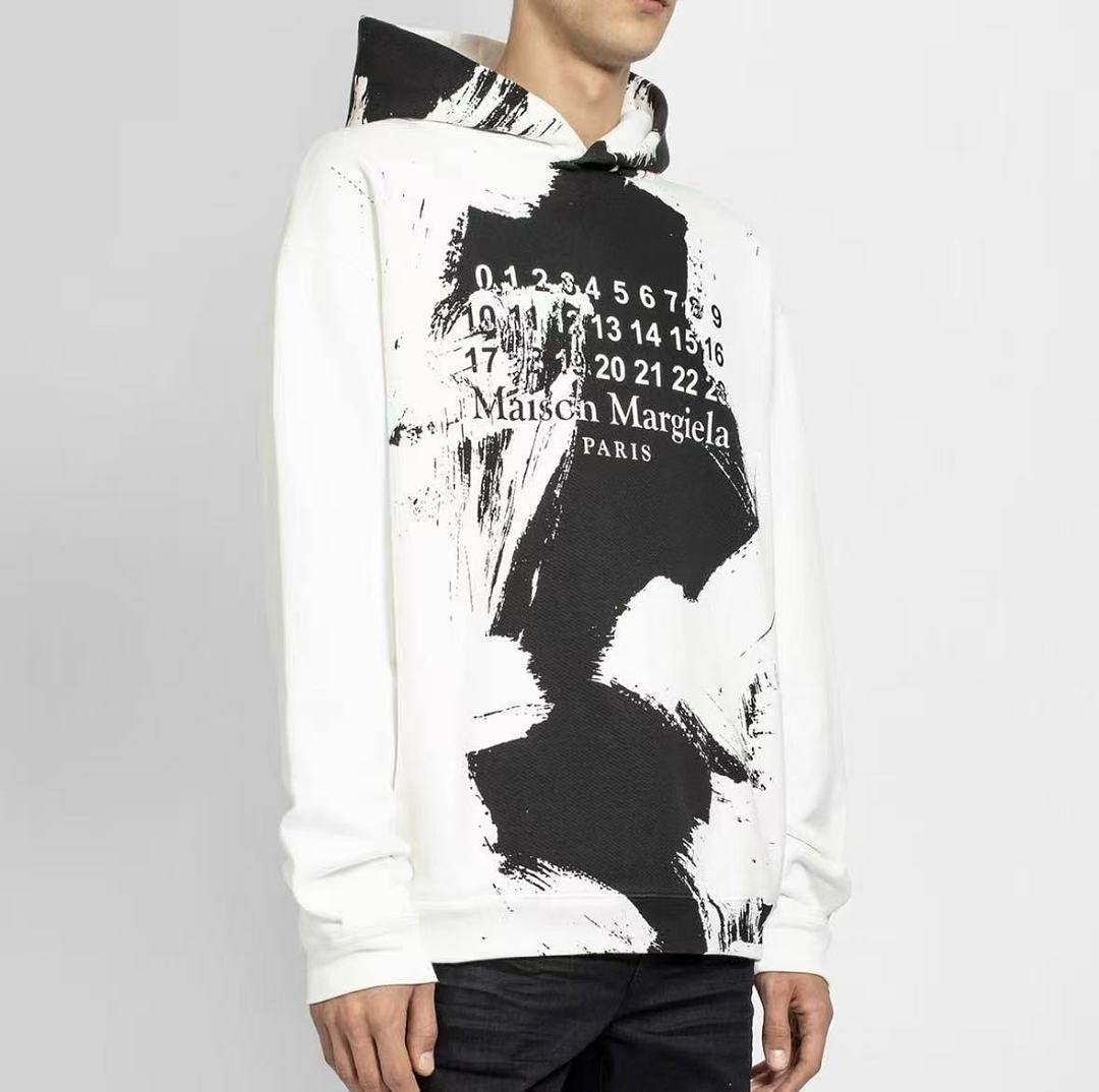 M🔥IS🔥N M🔥R🔥IE🔥A HOODIE