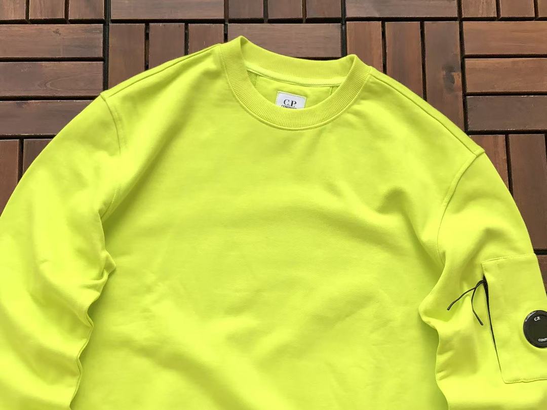 C.P. SWEATER