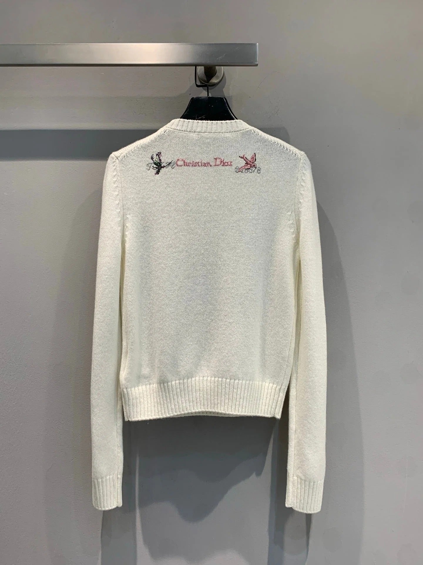 DIOR