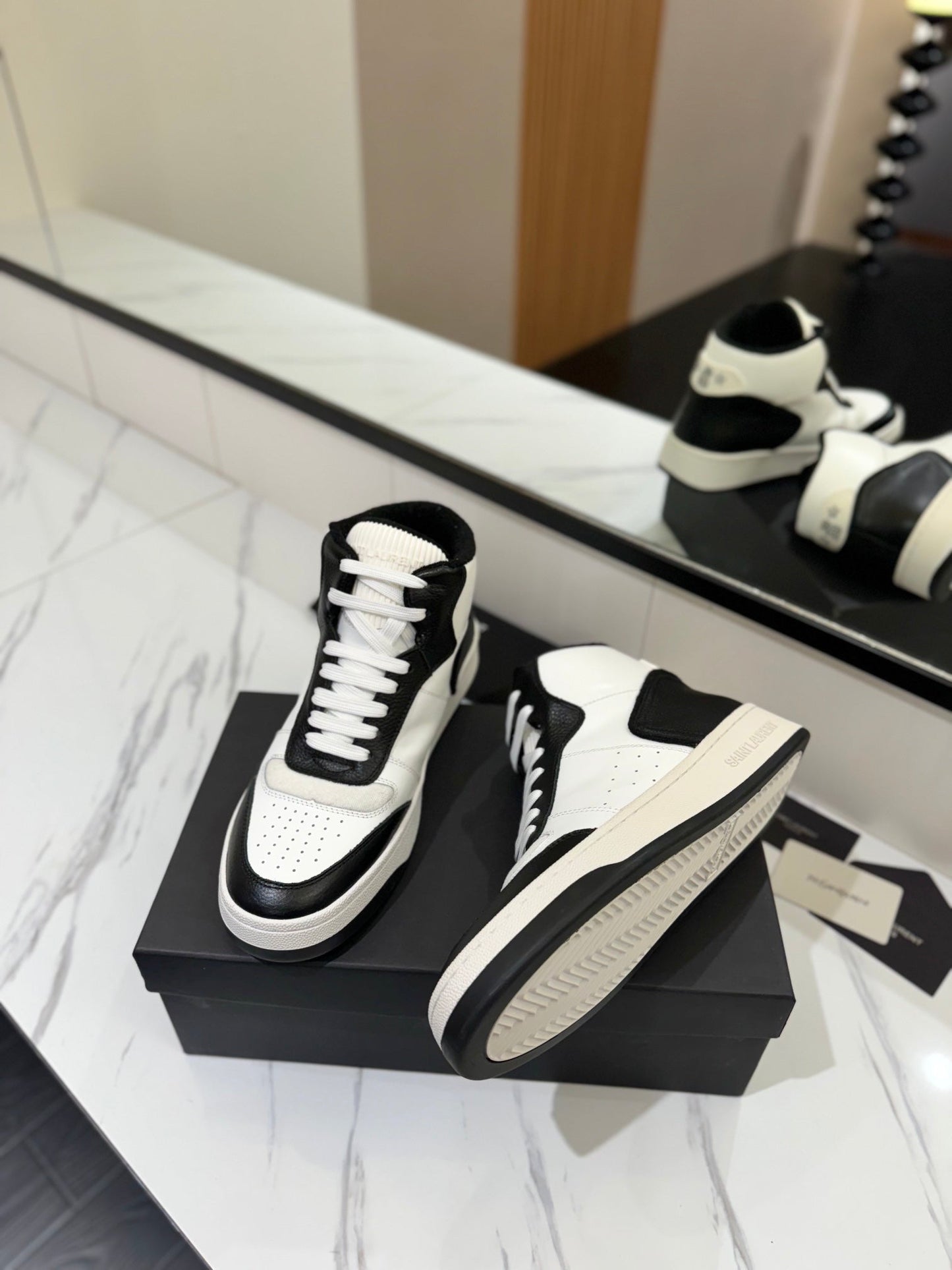 Saint Laurent