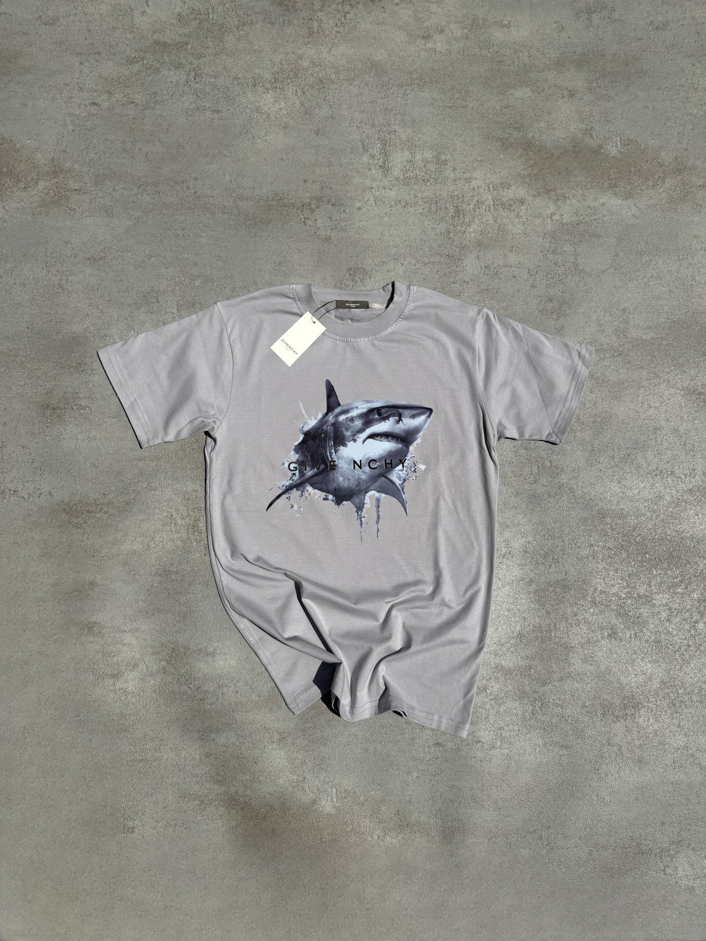 CAMISETA GIVENĆHY