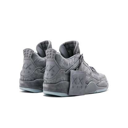 JORDAN 4 Retro Kaws
