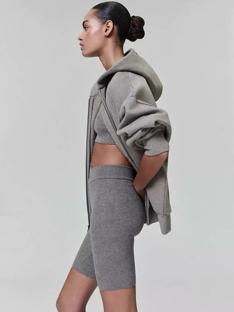 TOP ￥ 195 PANTS ￥ 169 FOG HOODIE TROUSERS FLEECE
