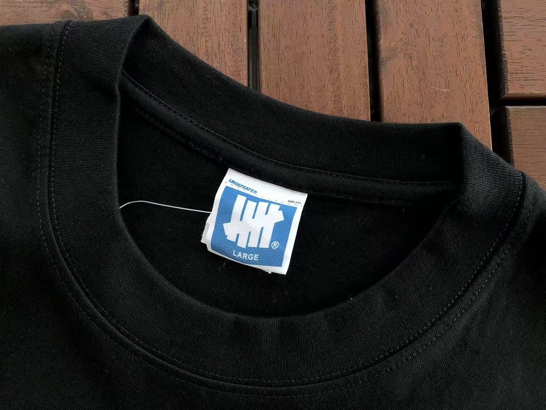 UNDEFEATED T-SHIRT