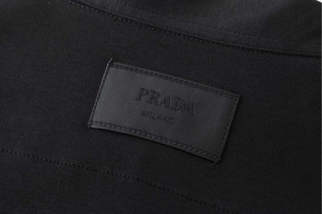 CAMISETA PRADA - 34