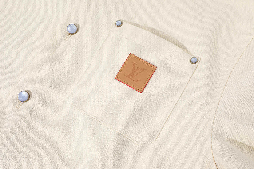 CAMISETA LV - 18