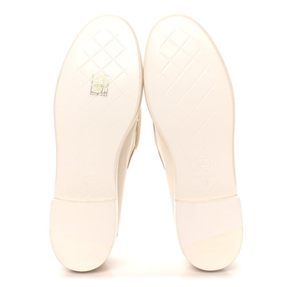 Lambskin Quilted CC Turnlock Loafers 40 White