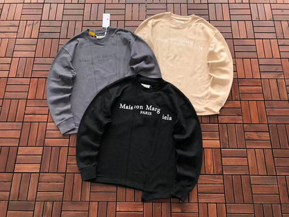 M🔥IS🔥N M🔥R🔥IE🔥A SWEATER