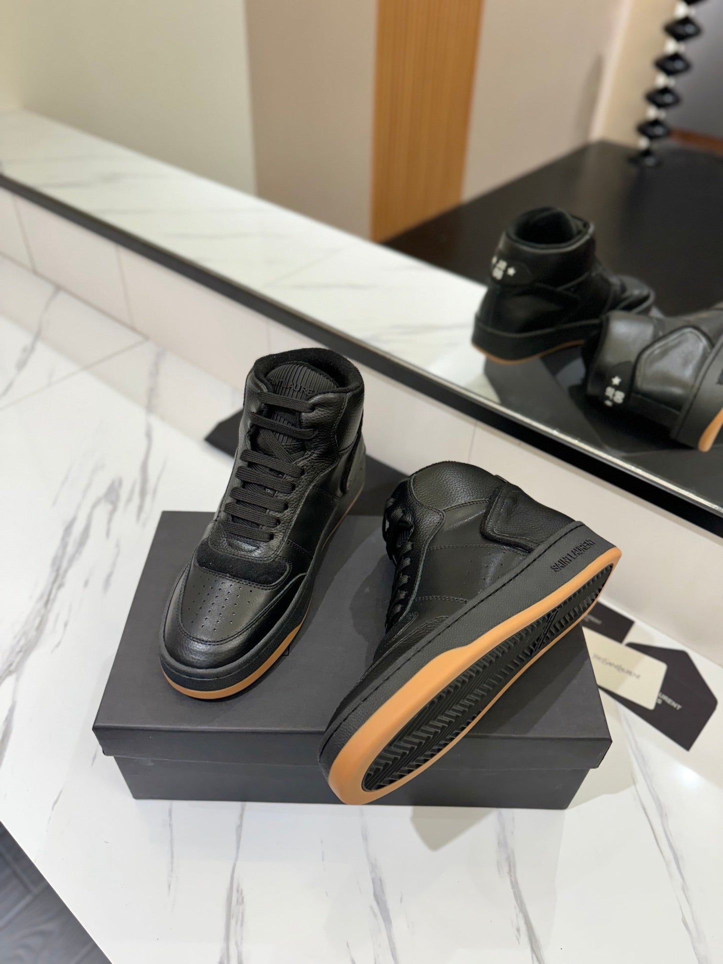 Saint Laurent