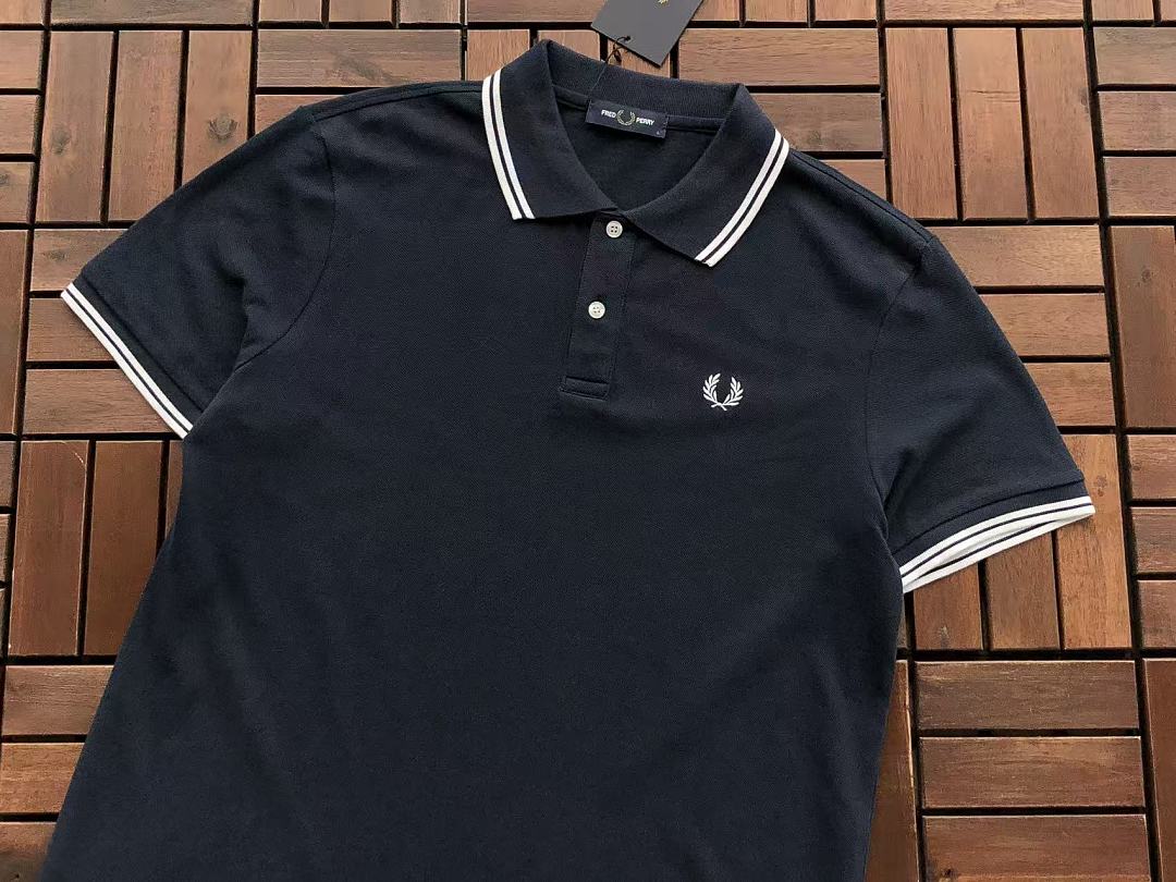 FRED PERRY T-SHIRT