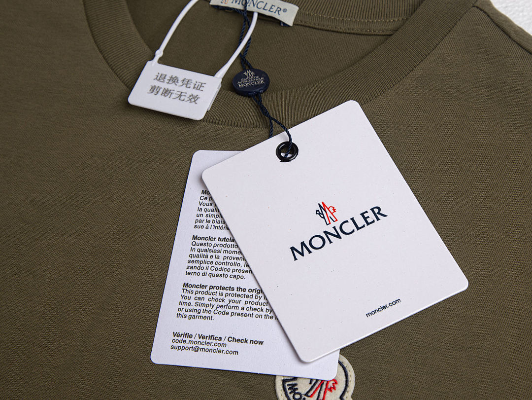 CAMISETA MONCL£R