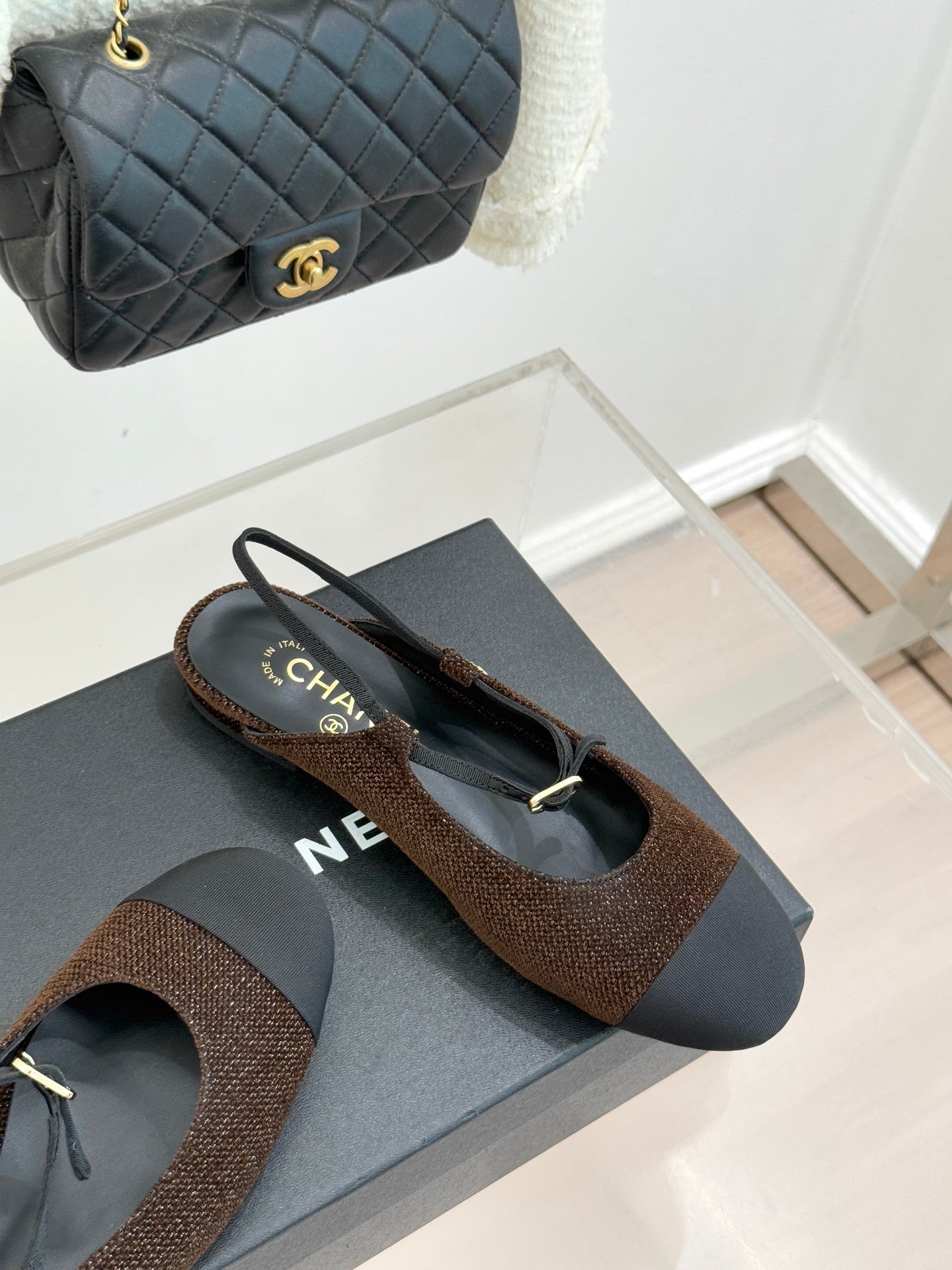 26C Two-tone Double C Flat Shoes Coffee Tweed