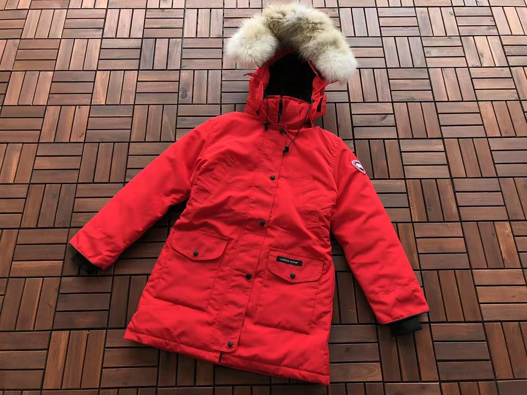 C🔥N🔥🔥A G🔥🔥🔥E WOMAN DOWN JACKET