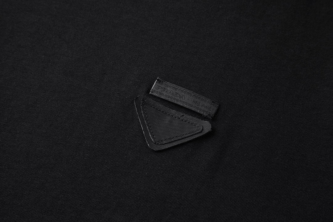 CAMISETA PRADA - 536
