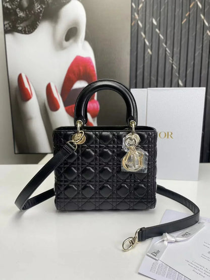 DIOR