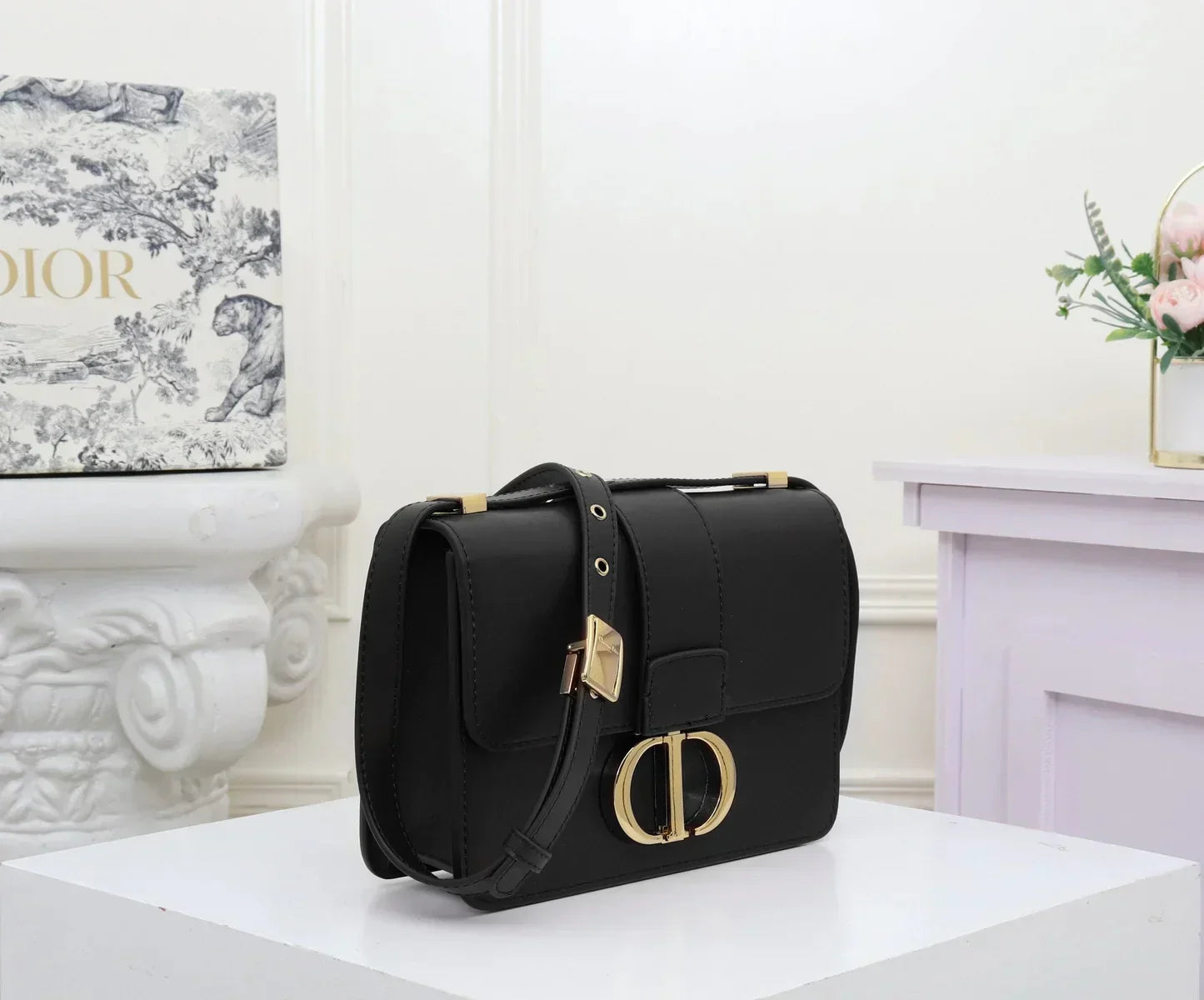 DIOR
