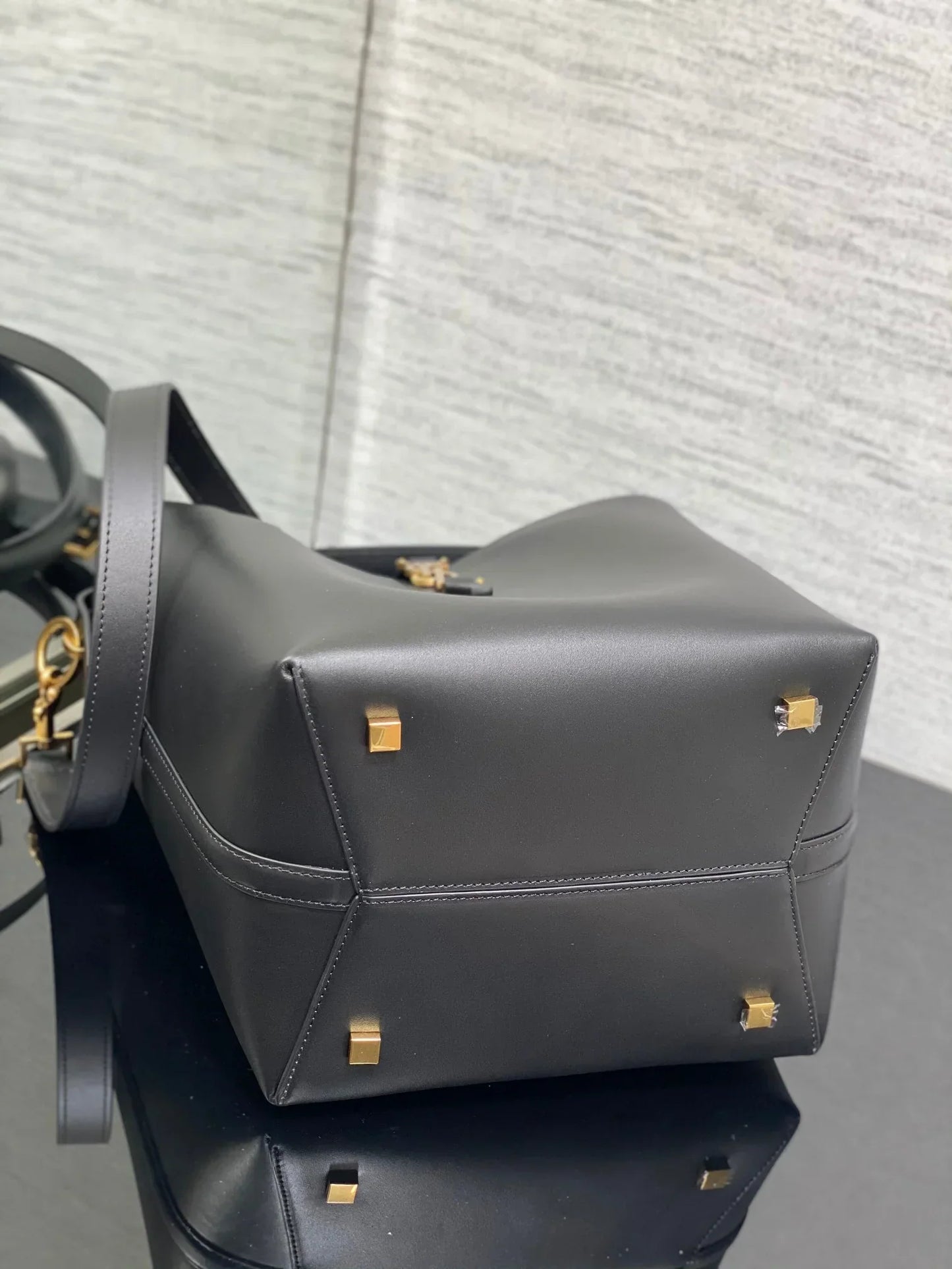 Saint Laurent