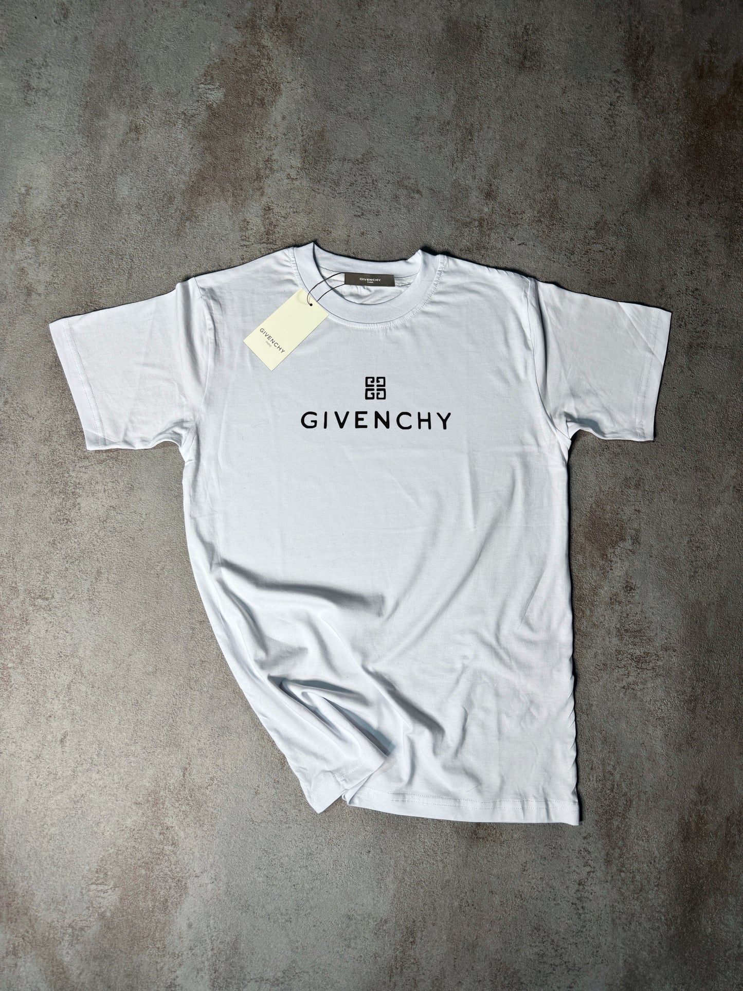 CAMISETA GIVENĆHY