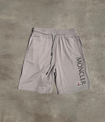 Pantalones cortos MONCL£R