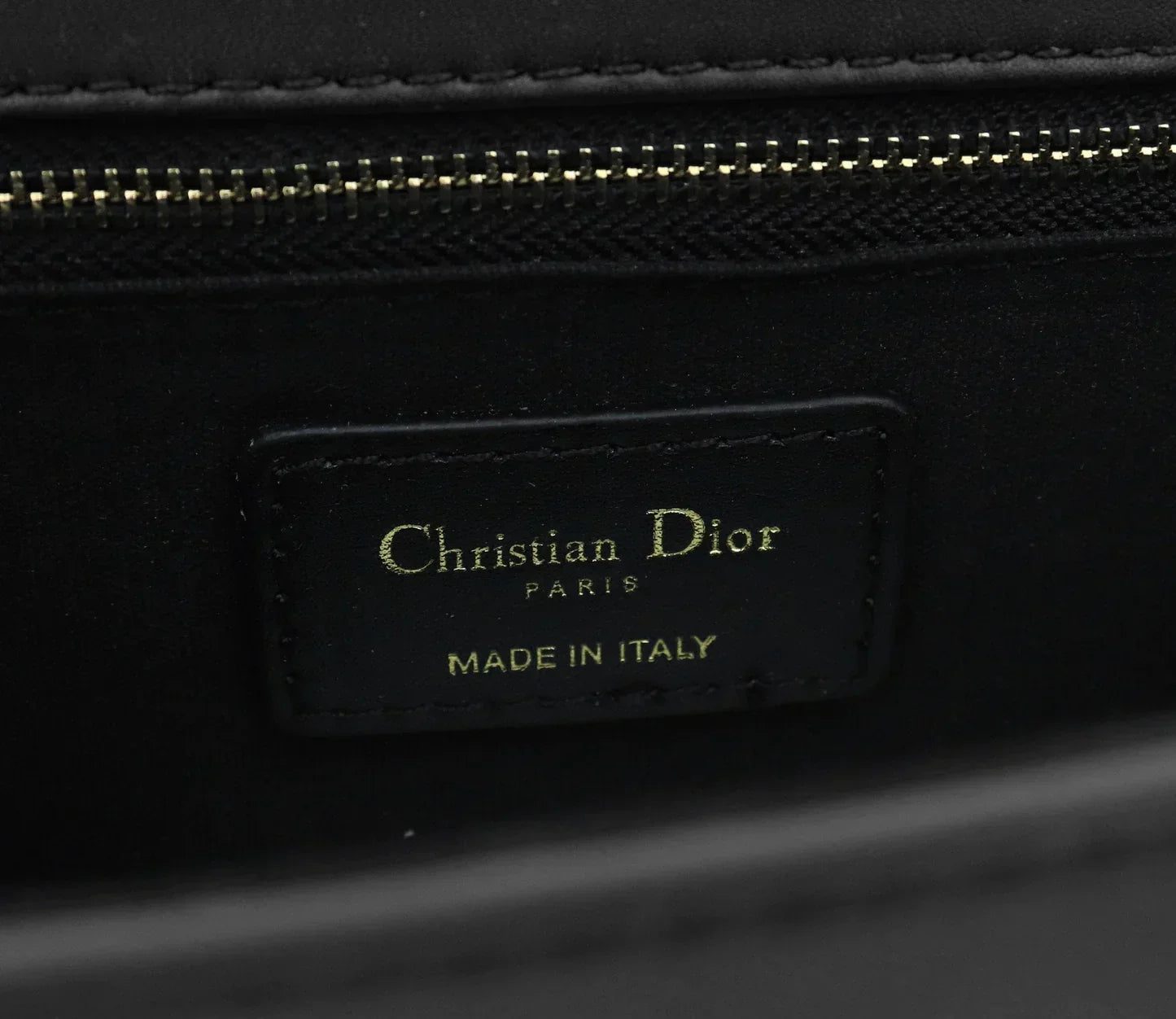 DIOR