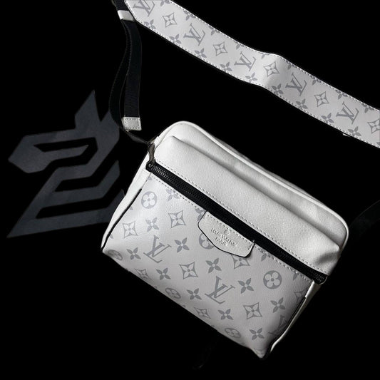 LV men’s bag