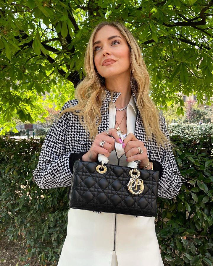 DIOR