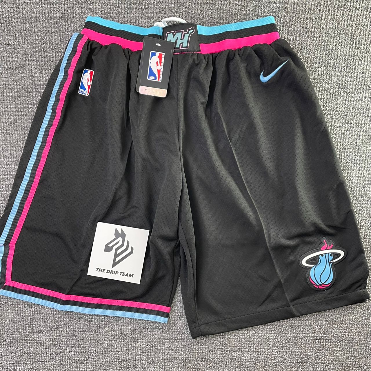 PANTALÓN CORTO NBA