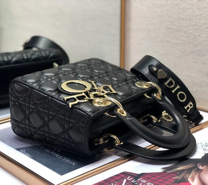 DIOR