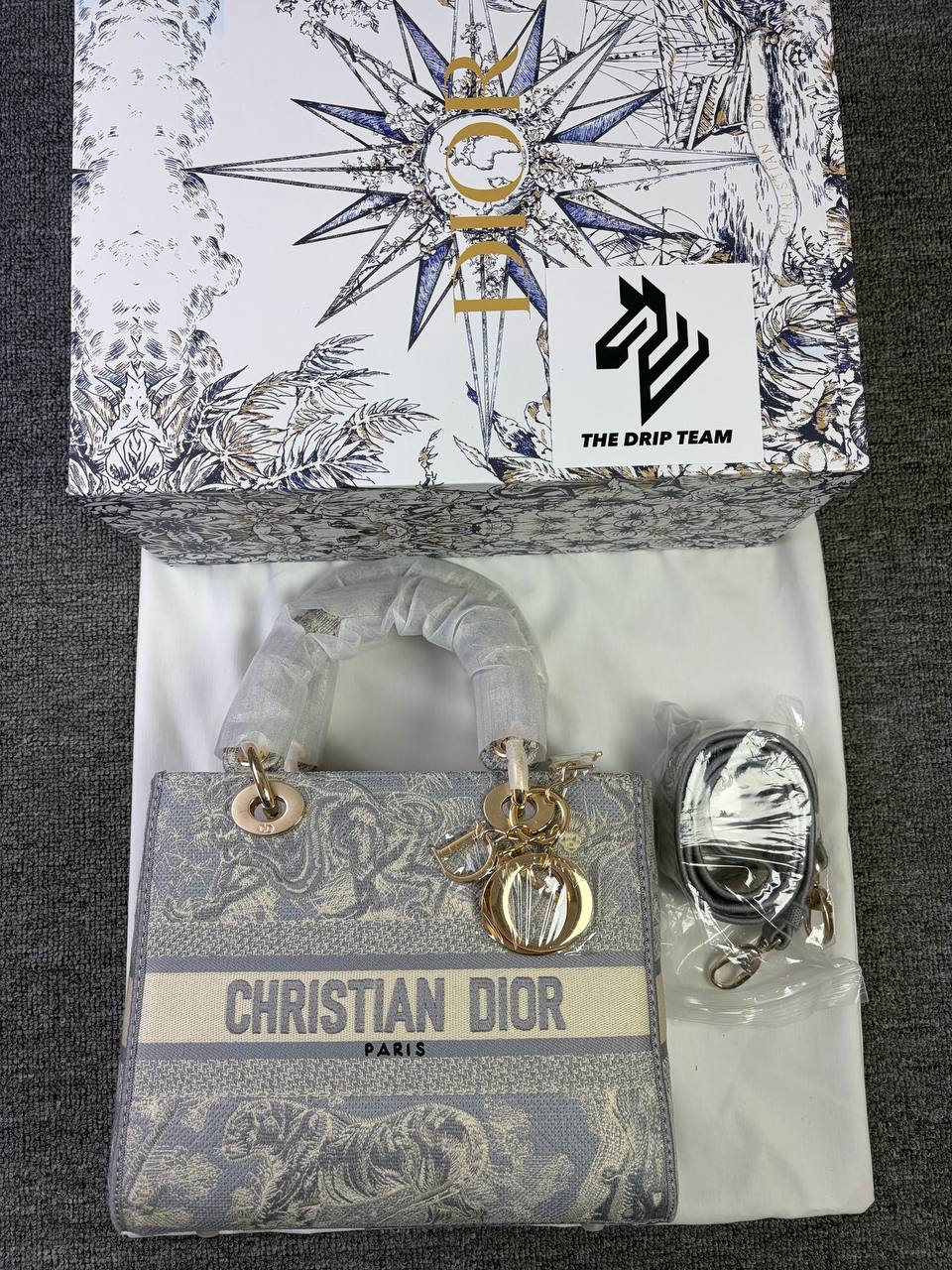 DIOR