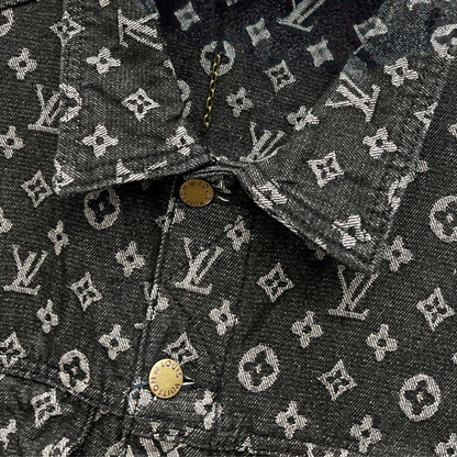 Chaqueta LV