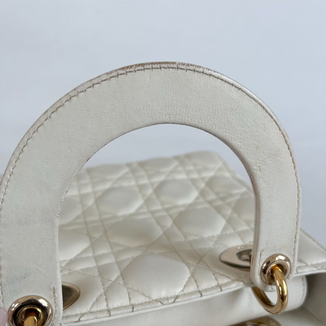 DIOR