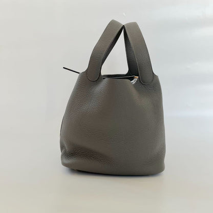 Hermès