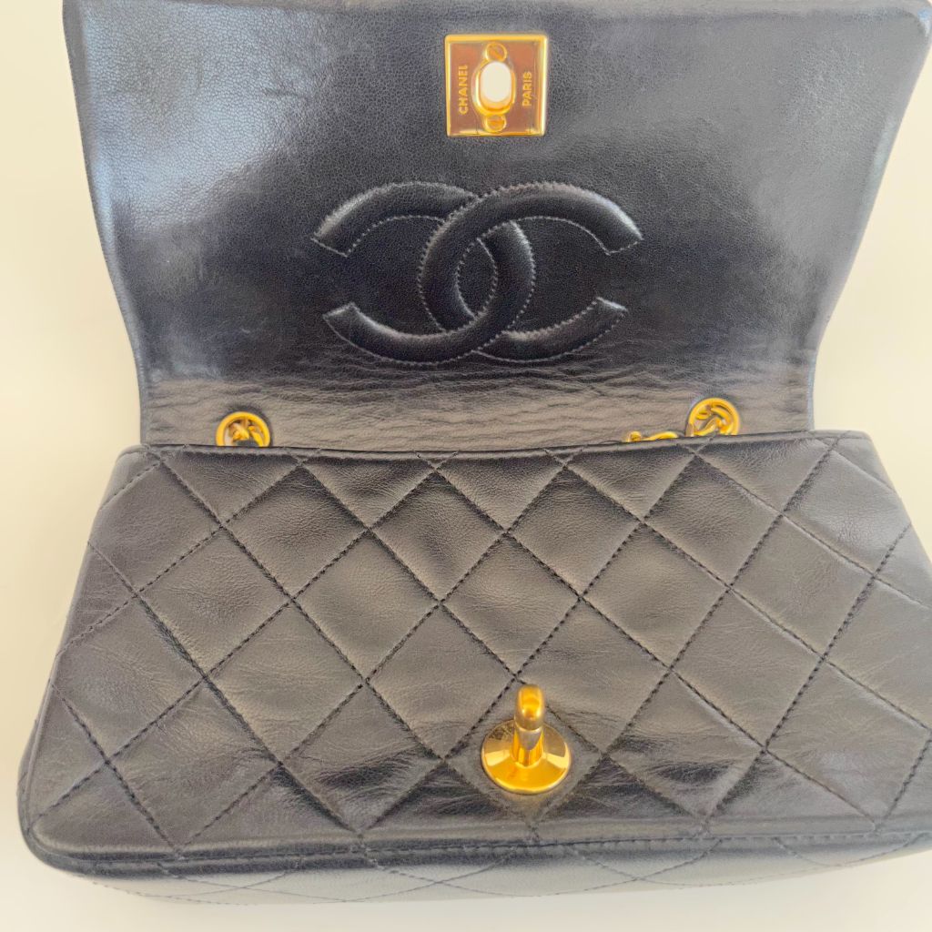 CHANEL