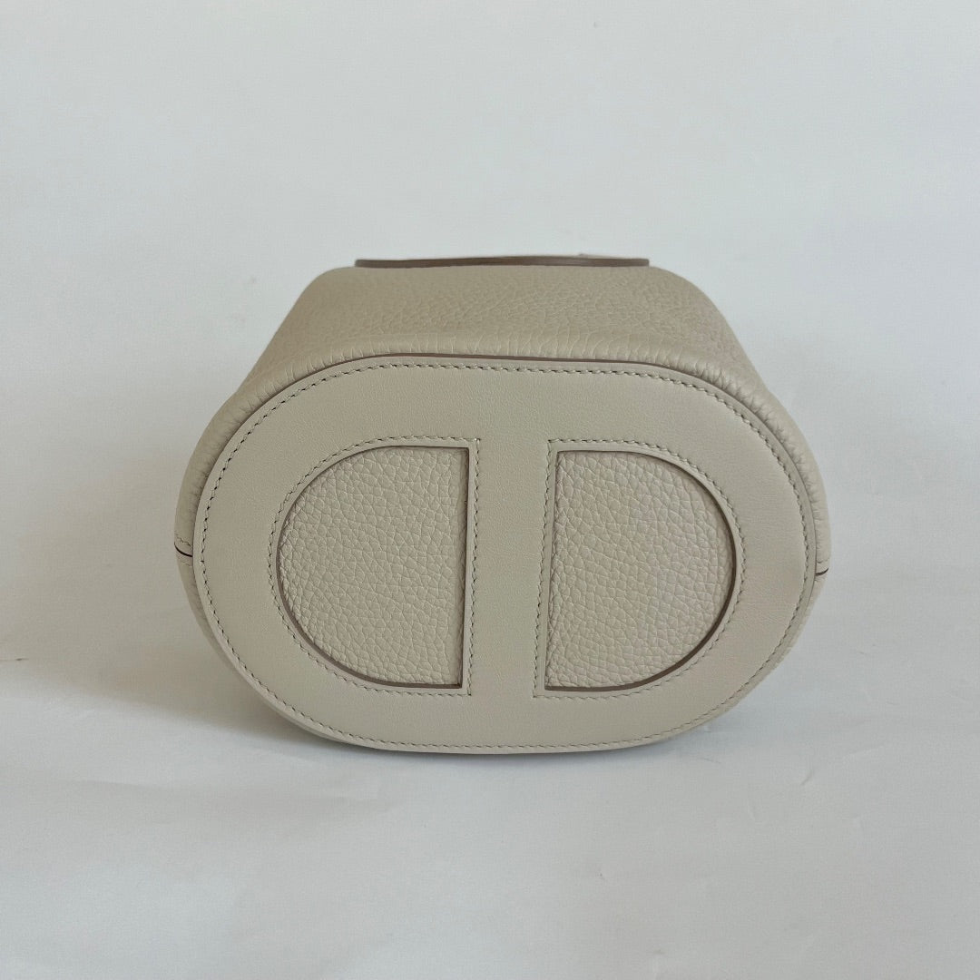 Hermès