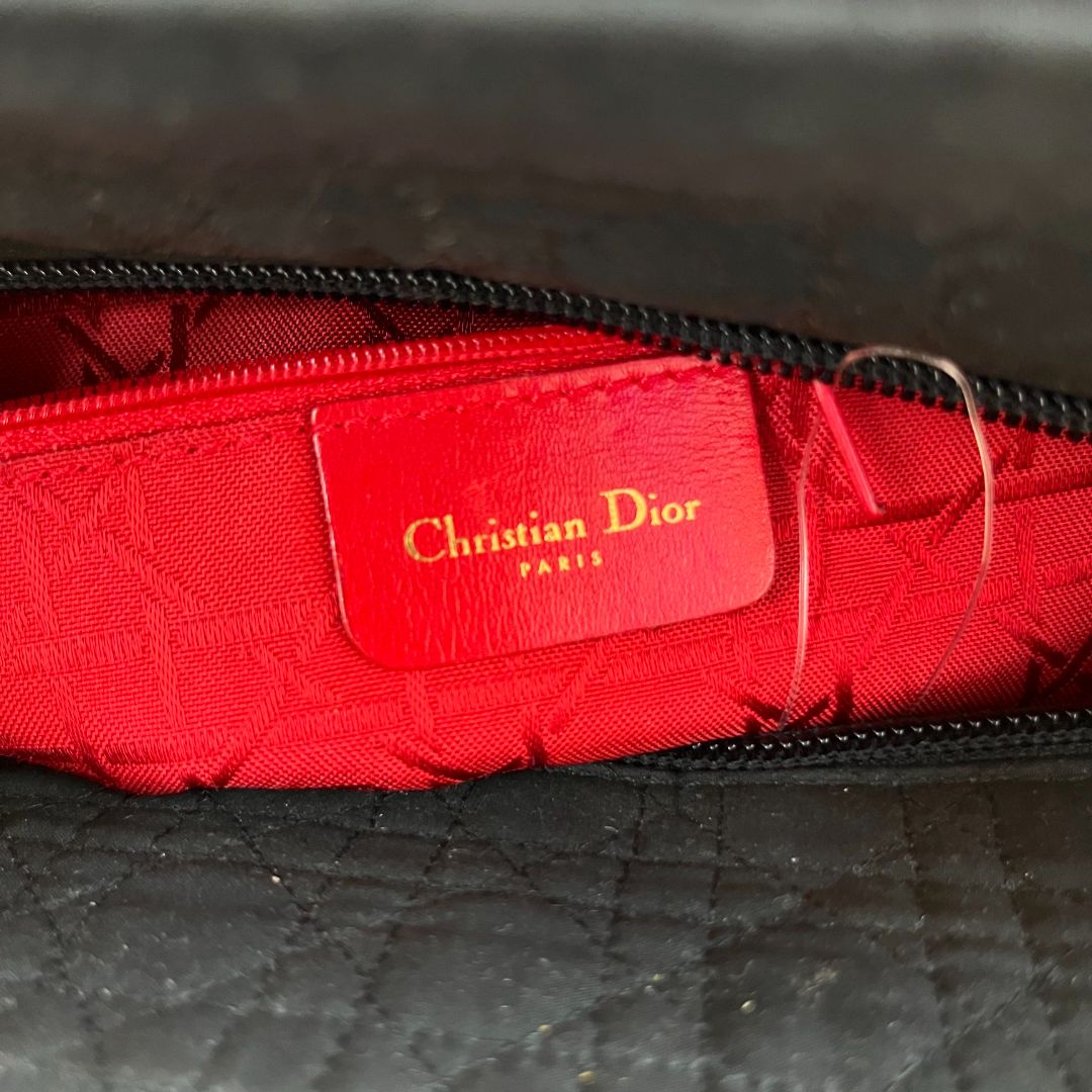DIOR