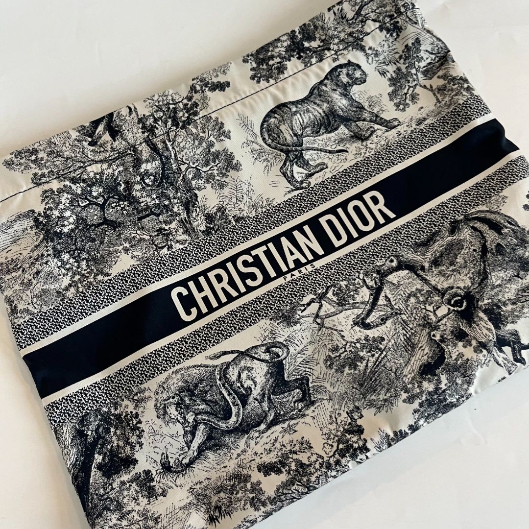 DIOR