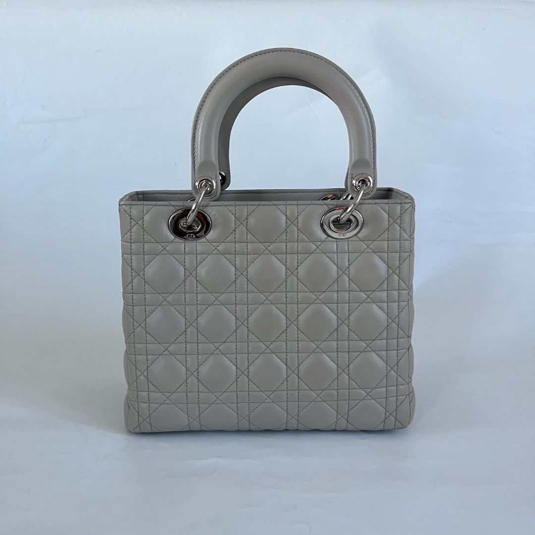 DIOR