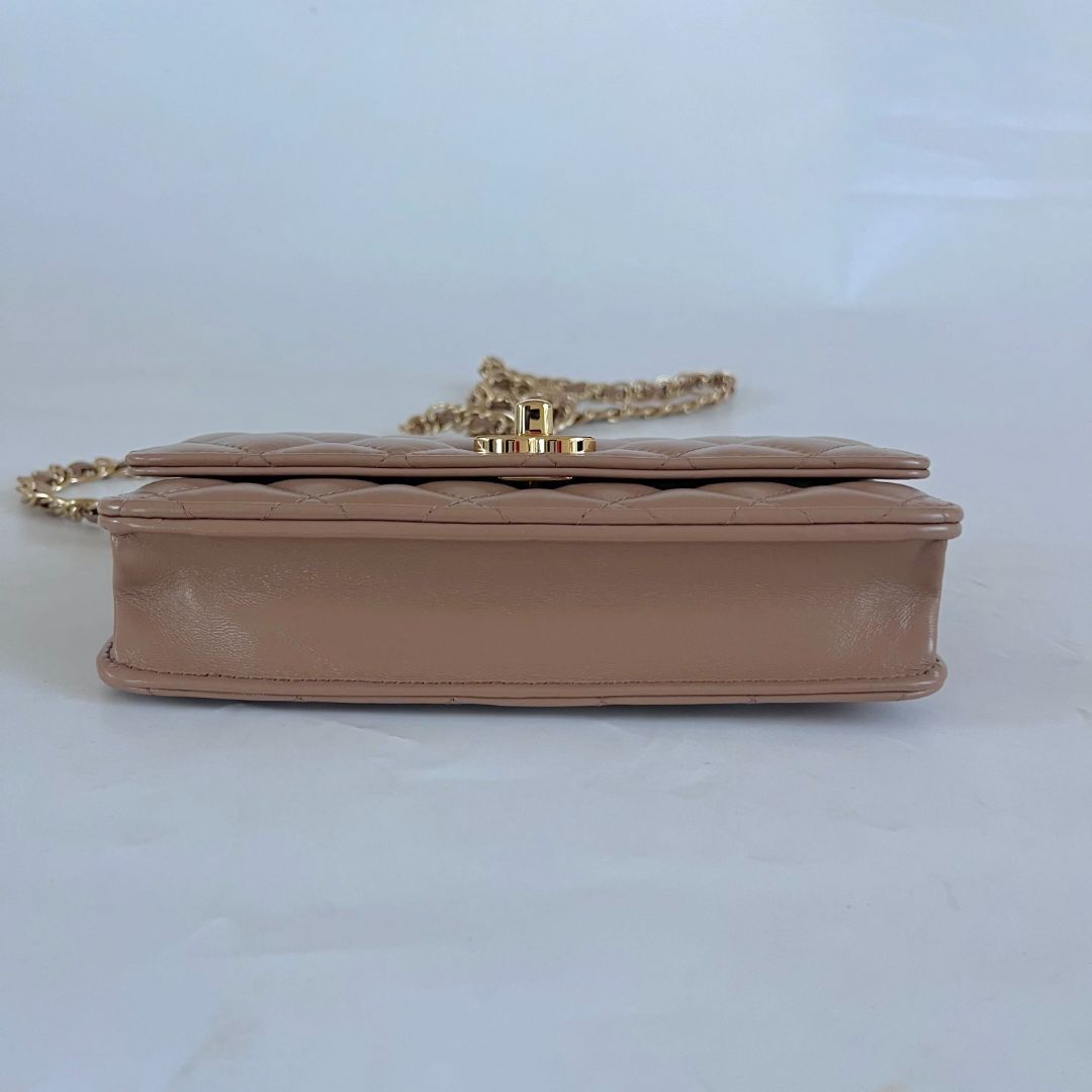 CHANEL