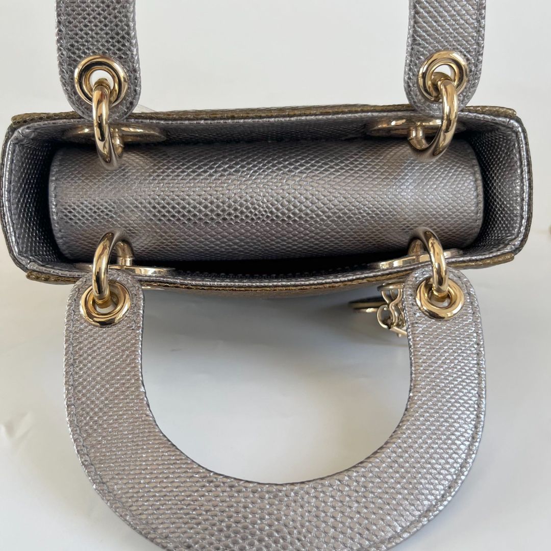 DIOR