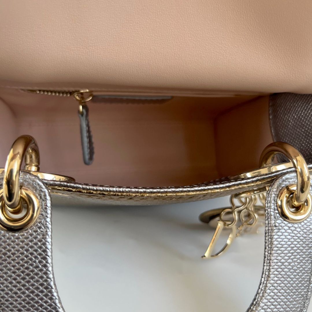 DIOR