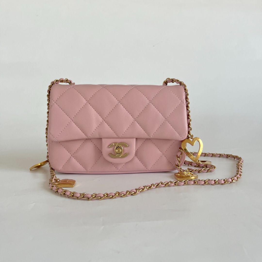 CHANEL