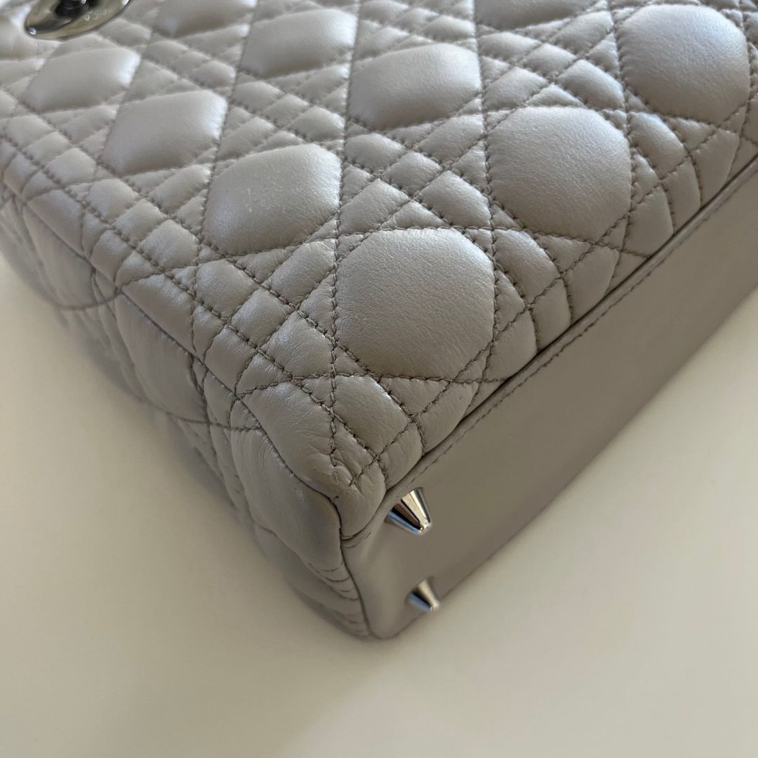 DIOR