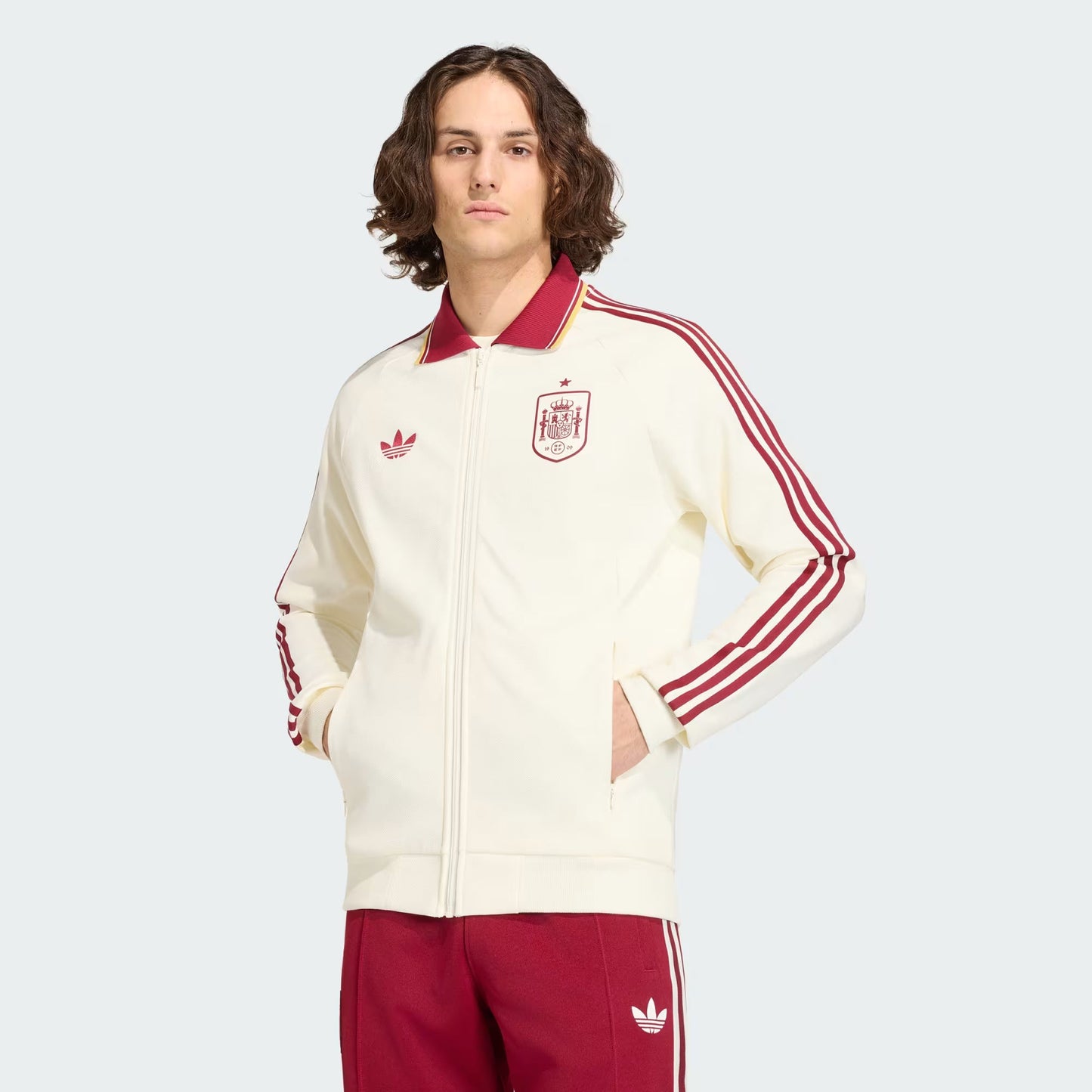 WindBreaker Hino 2026