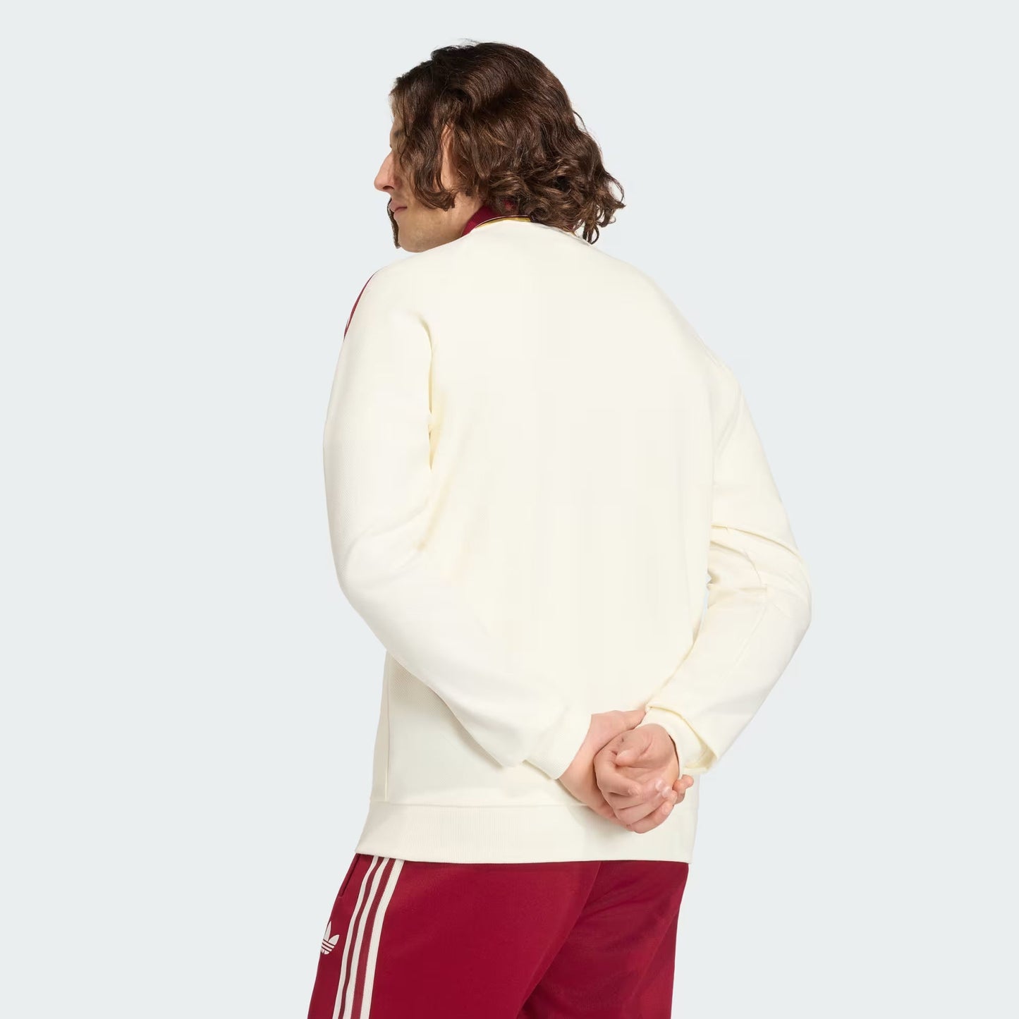 WindBreaker Hino 2026