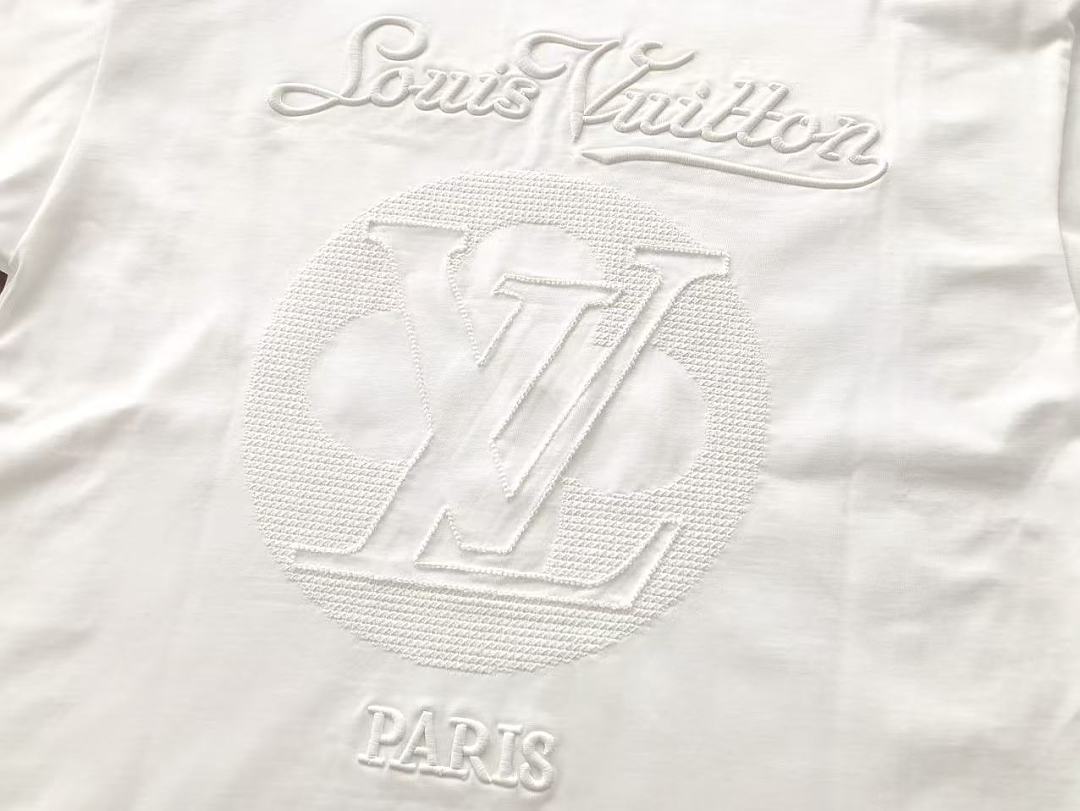 L🔥T-SHIRT