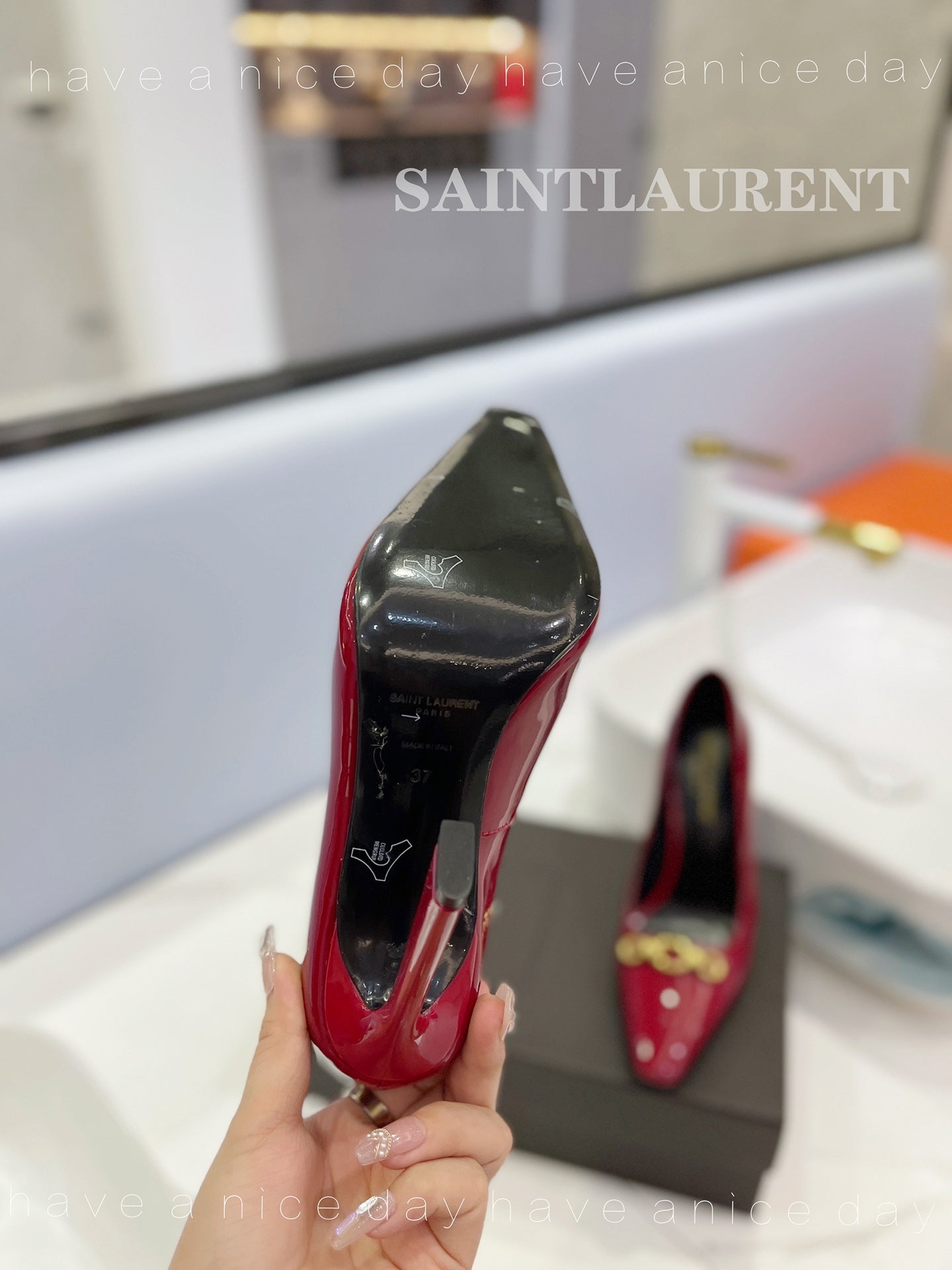Saint Laurent