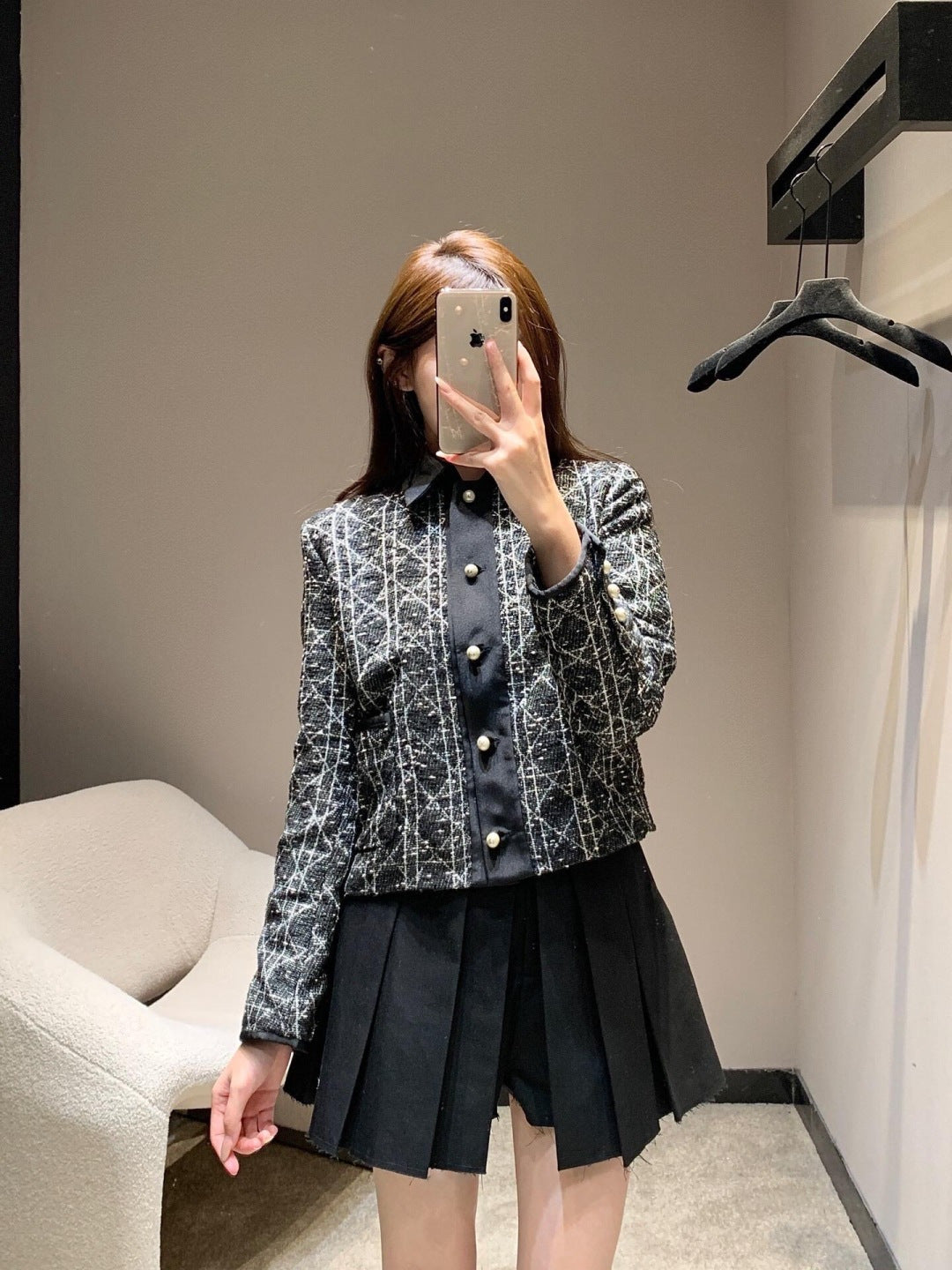 DIOR