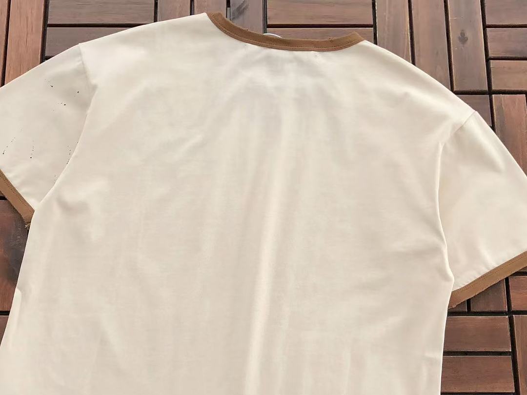 VINTAGE T-SHIRT