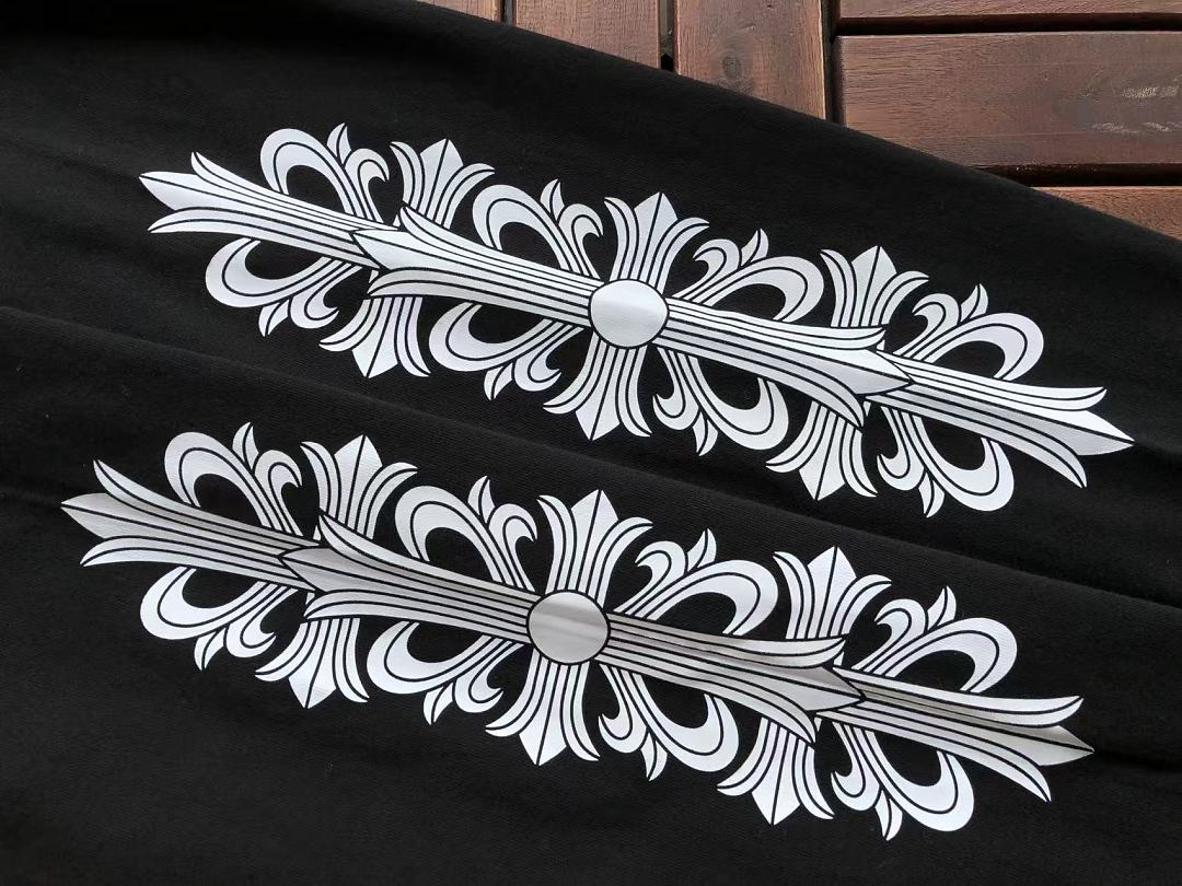 CH🔥OM🔥 HE🔥RTS LONG-SLEEVE